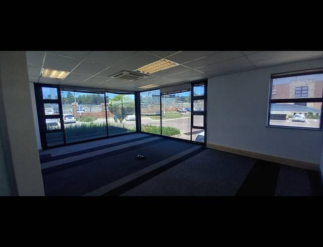 809M² OFFICE TO LET IN PAULSHOF